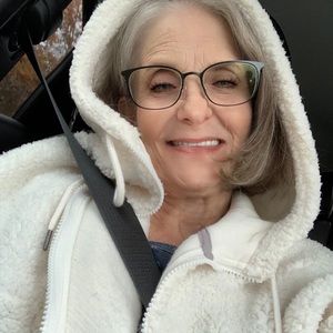 Meet your Posher, Leah